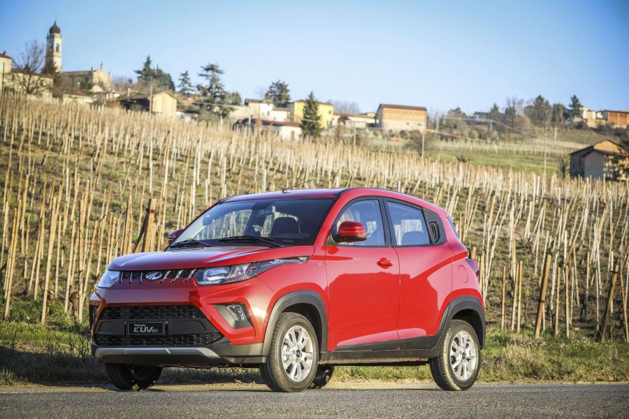  Mahindra KUV100 Nxt 2018 года  (EU) (фото 2 из 20)